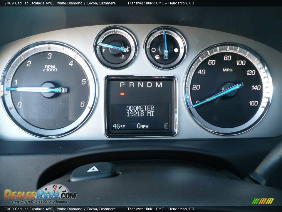 2009 Cadillac Escalade AWD White Diamond / Cocoa/Cashmere Photo #24