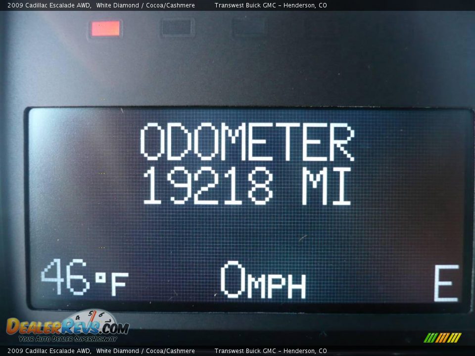 2009 Cadillac Escalade AWD White Diamond / Cocoa/Cashmere Photo #25