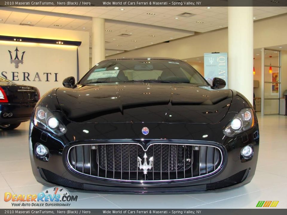 2010 Maserati GranTurismo Nero (Black) / Nero Photo #2