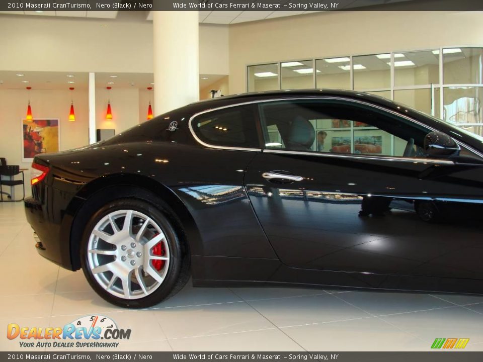 2010 Maserati GranTurismo Nero (Black) / Nero Photo #8