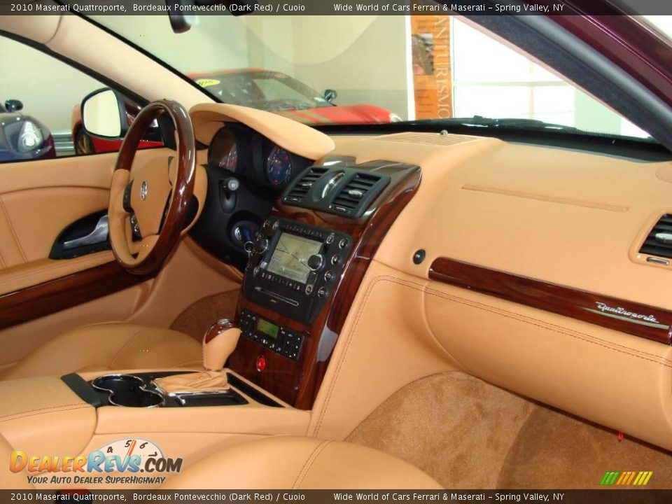 2010 Maserati Quattroporte Bordeaux Pontevecchio (Dark Red) / Cuoio Photo #16