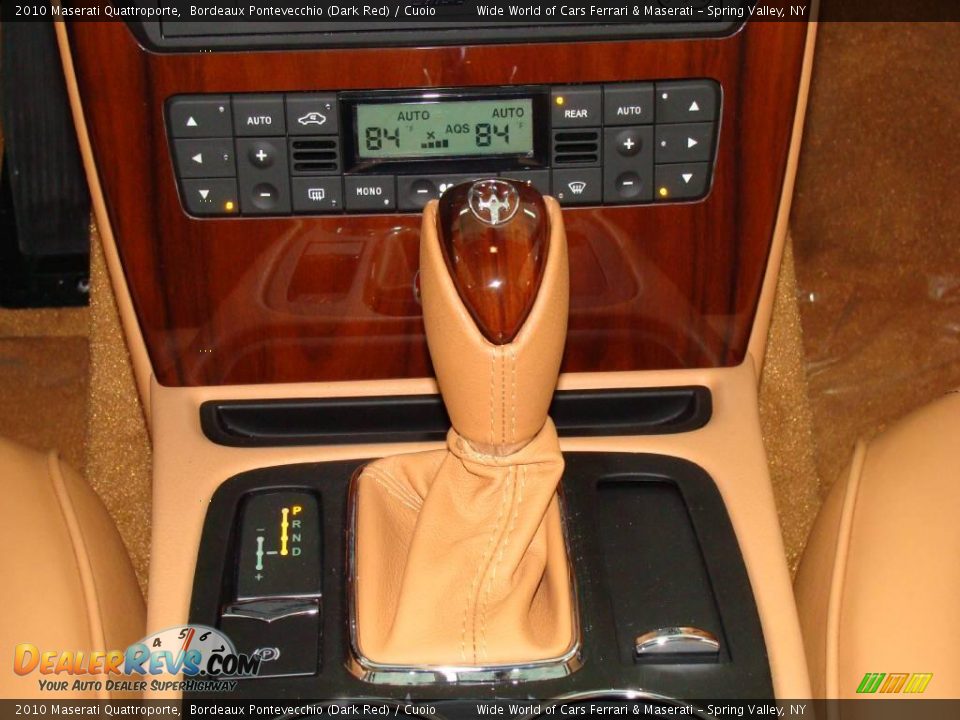2010 Maserati Quattroporte Bordeaux Pontevecchio (Dark Red) / Cuoio Photo #21