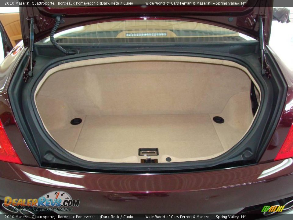 2010 Maserati Quattroporte Bordeaux Pontevecchio (Dark Red) / Cuoio Photo #23