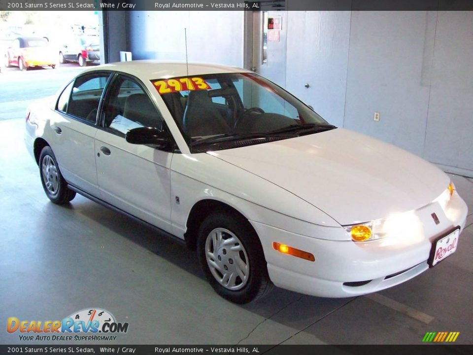 2001 Saturn S Series SL Sedan White / Gray Photo #1