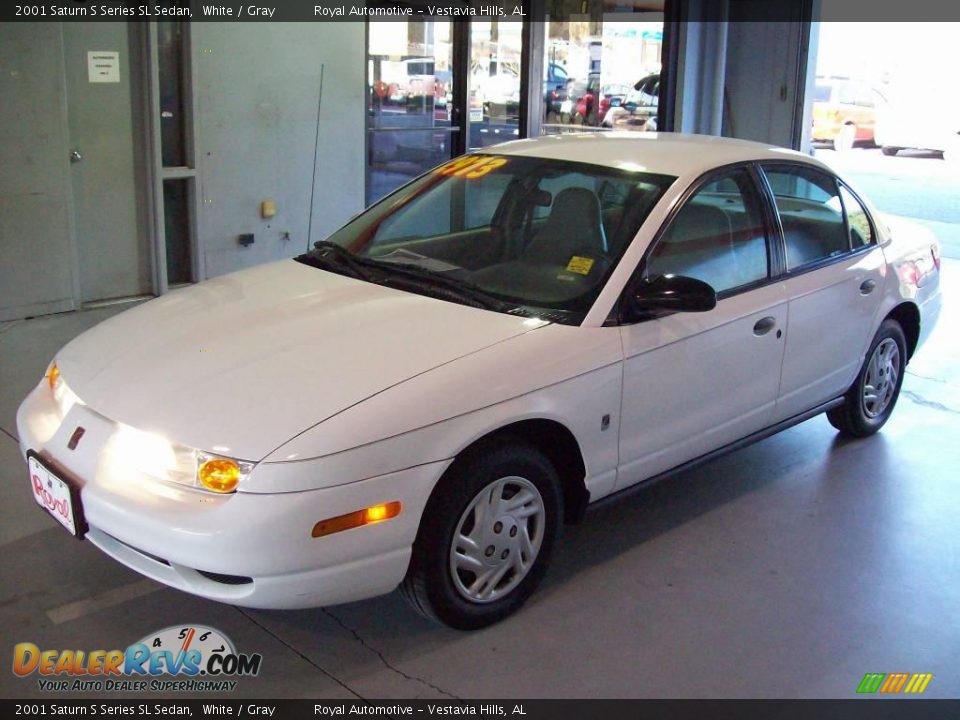 2001 Saturn S Series SL Sedan White / Gray Photo #3