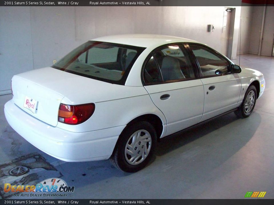 2001 Saturn S Series SL Sedan White / Gray Photo #6