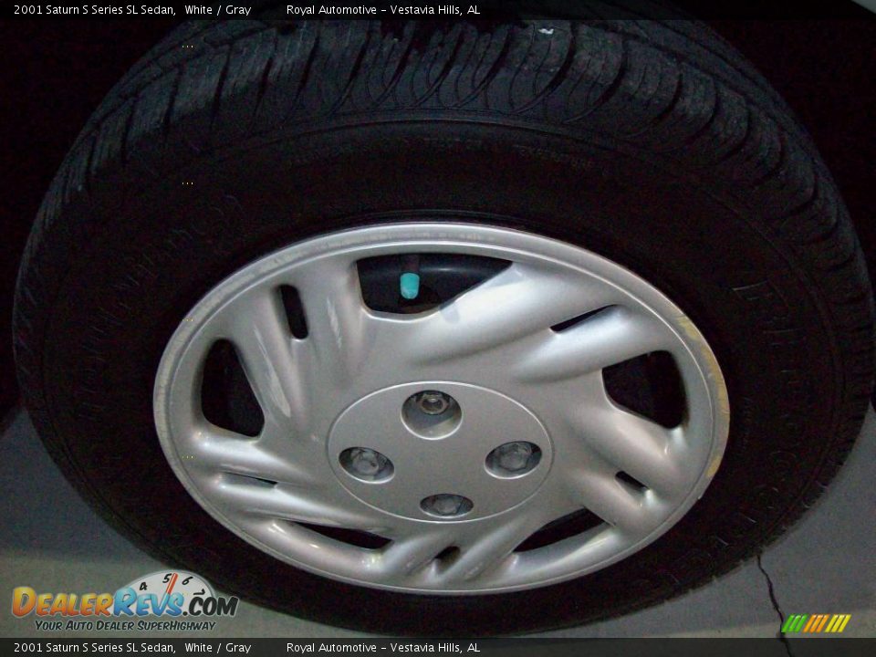 2001 Saturn S Series SL Sedan White / Gray Photo #8
