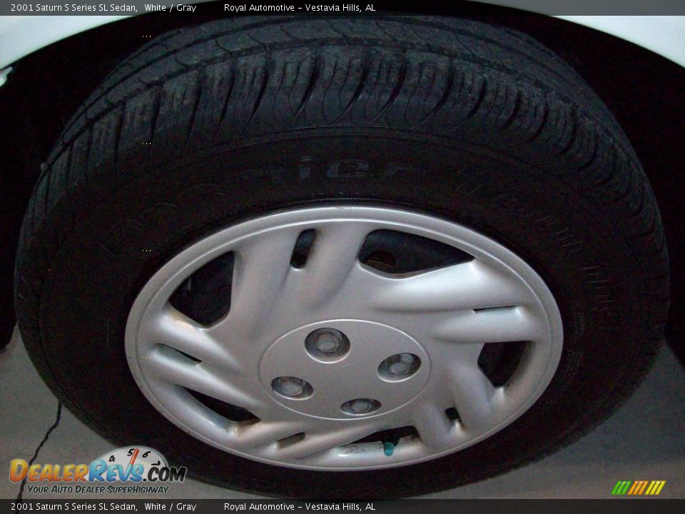 2001 Saturn S Series SL Sedan White / Gray Photo #9