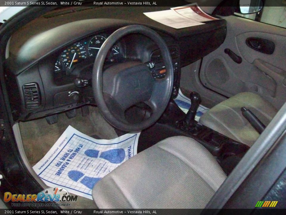2001 Saturn S Series SL Sedan White / Gray Photo #12