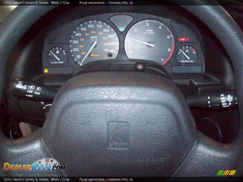 2001 Saturn S Series SL Sedan White / Gray Photo #14