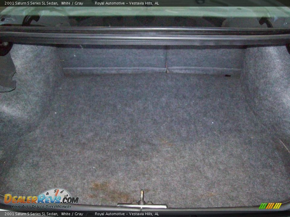 2001 Saturn S Series SL Sedan White / Gray Photo #22