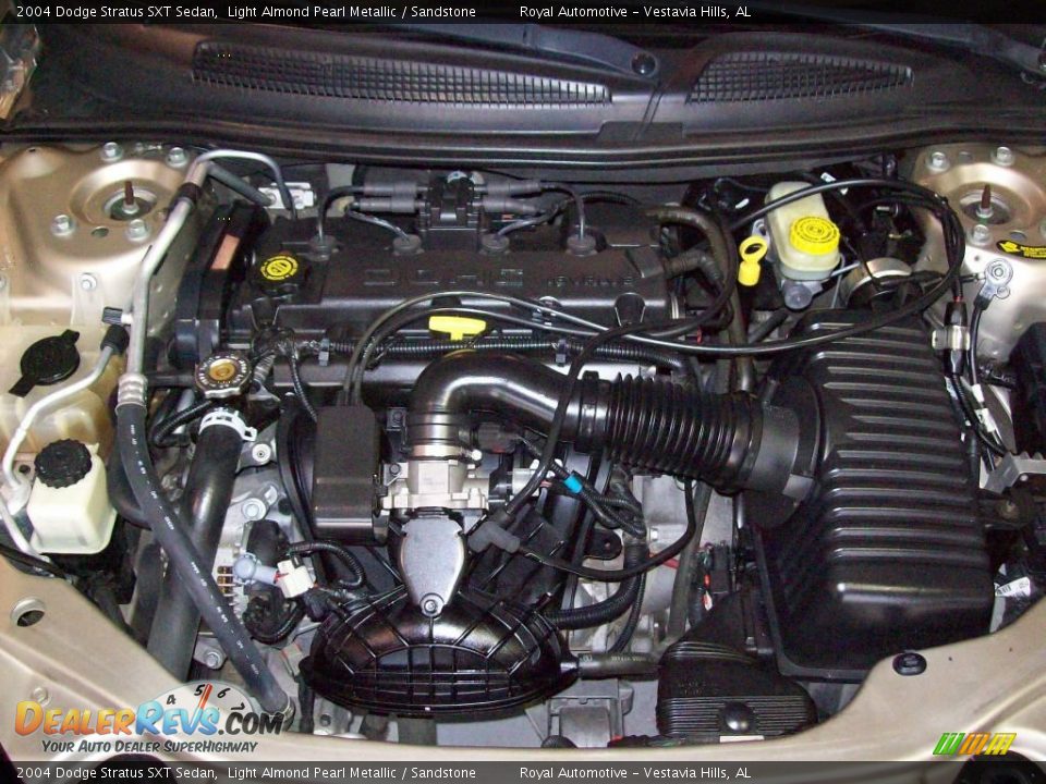 2004 Dodge Stratus SXT Sedan Light Almond Pearl Metallic / Sandstone Photo #27