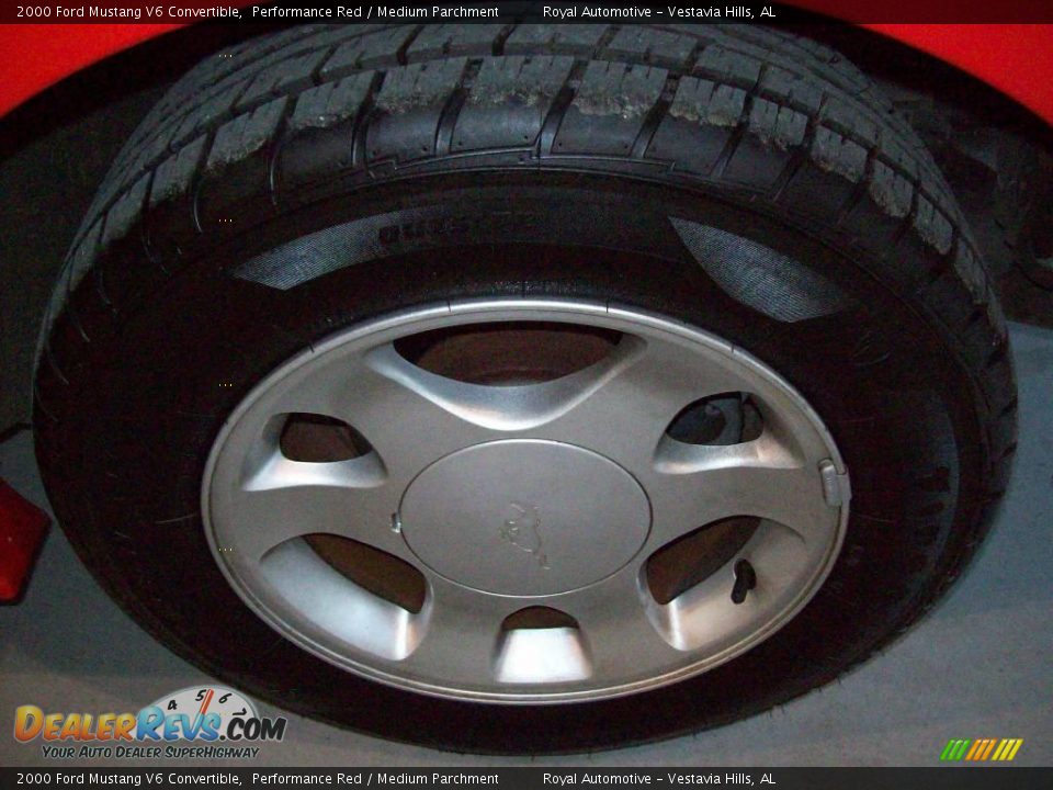 2000 Ford Mustang V6 Convertible Performance Red / Medium Parchment Photo #10