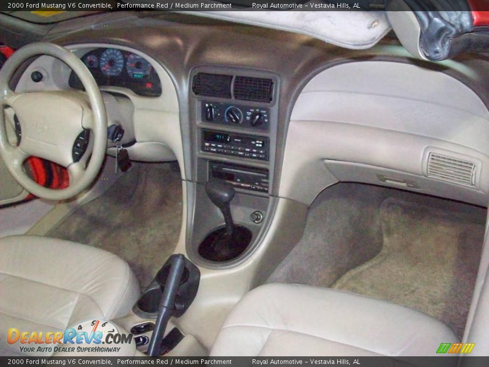 2000 Ford Mustang V6 Convertible Performance Red / Medium Parchment Photo #22