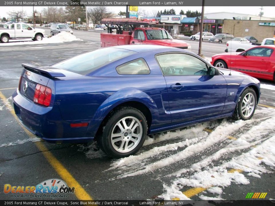 2005 Ford Mustang GT Deluxe Coupe Sonic Blue Metallic / Dark Charcoal Photo #5