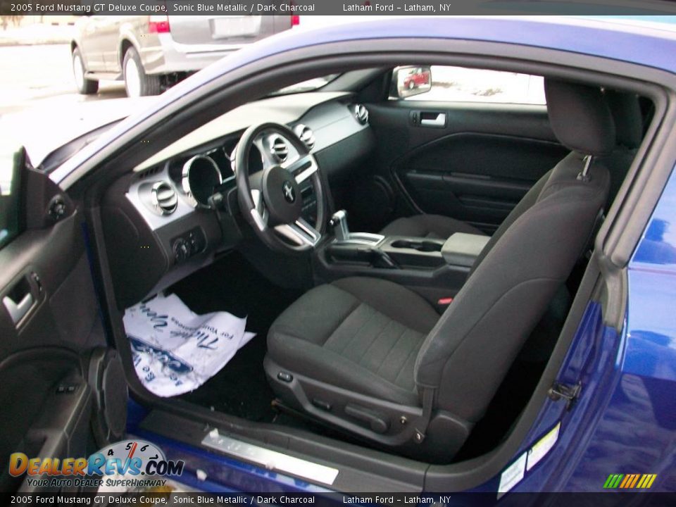 2005 Ford Mustang GT Deluxe Coupe Sonic Blue Metallic / Dark Charcoal Photo #7