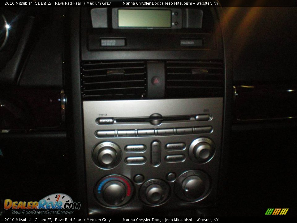 2010 Mitsubishi Galant ES Rave Red Pearl / Medium Gray Photo #4