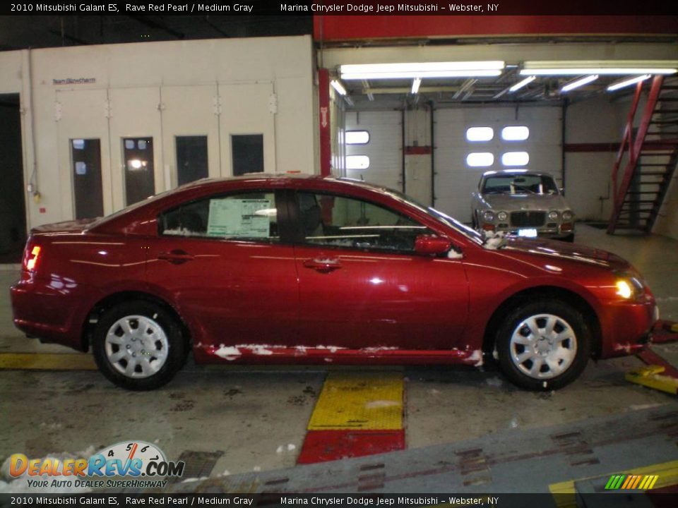 2010 Mitsubishi Galant ES Rave Red Pearl / Medium Gray Photo #10