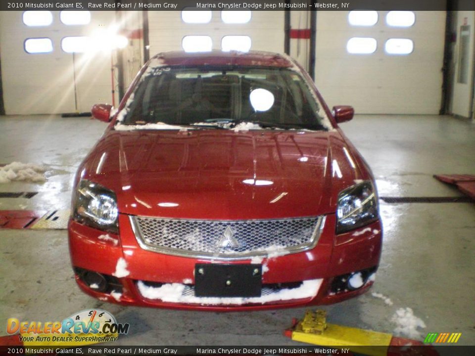 2010 Mitsubishi Galant ES Rave Red Pearl / Medium Gray Photo #12