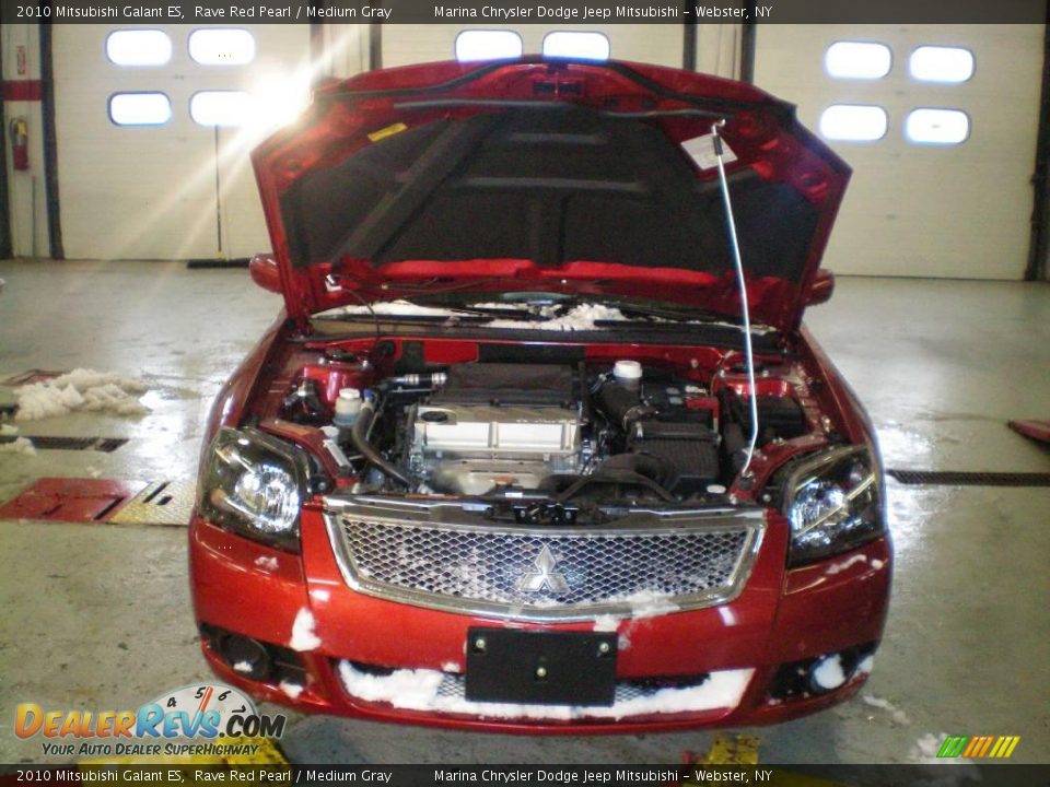 2010 Mitsubishi Galant ES Rave Red Pearl / Medium Gray Photo #13