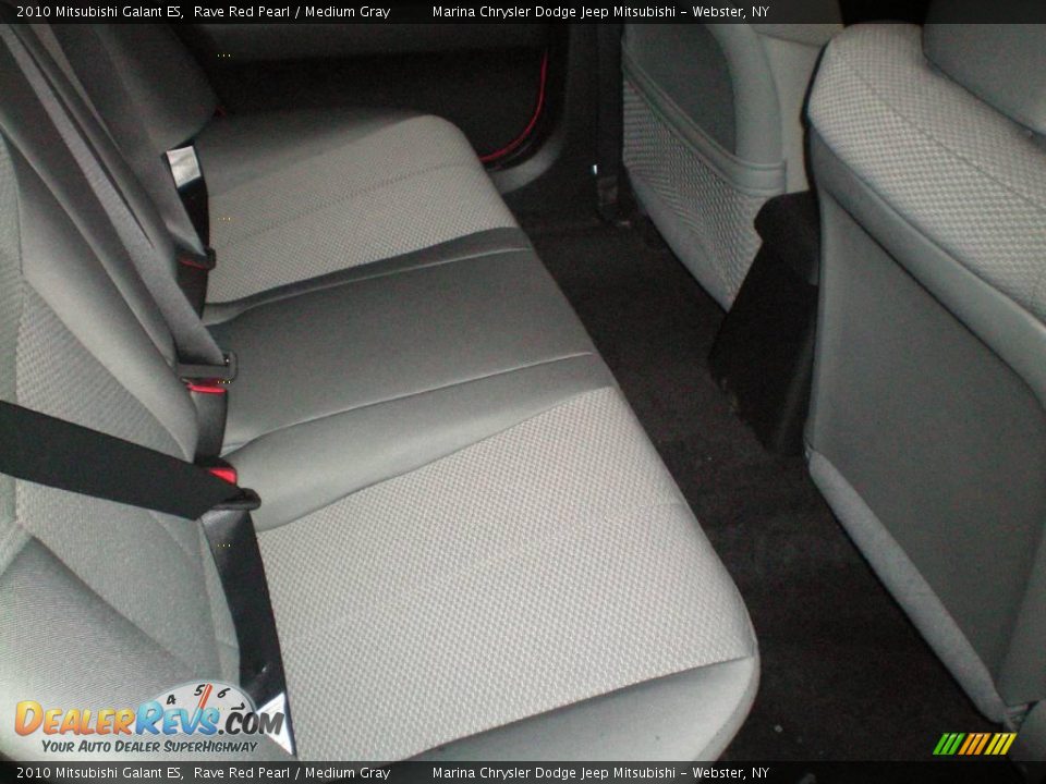 2010 Mitsubishi Galant ES Rave Red Pearl / Medium Gray Photo #20