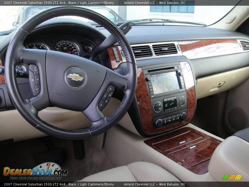 2007 Chevrolet Suburban 1500 LTZ 4x4 Black / Light Cashmere/Ebony Photo #12