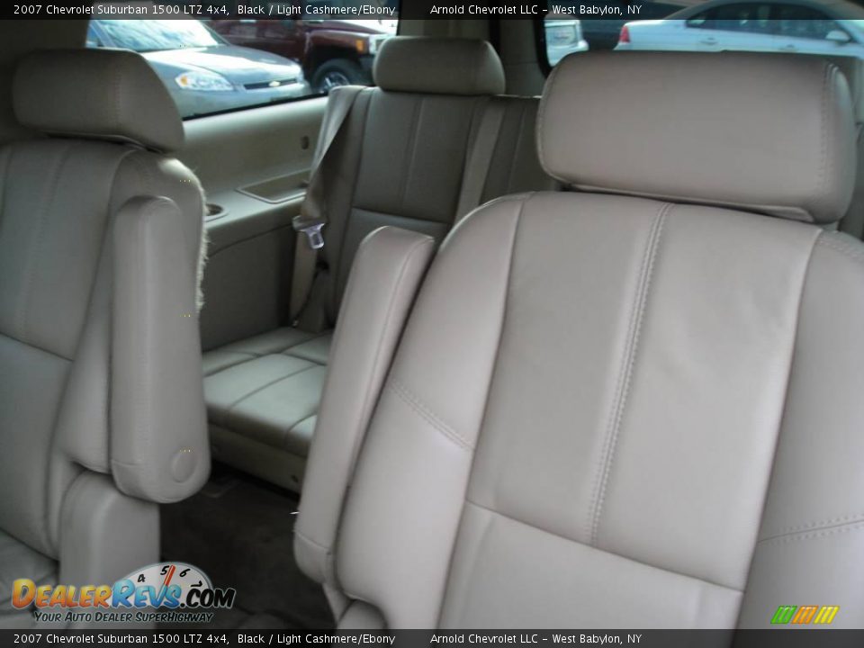 2007 Chevrolet Suburban 1500 LTZ 4x4 Black / Light Cashmere/Ebony Photo #13