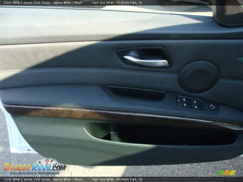 2006 BMW 3 Series 330i Sedan Alpine White / Black Photo #9