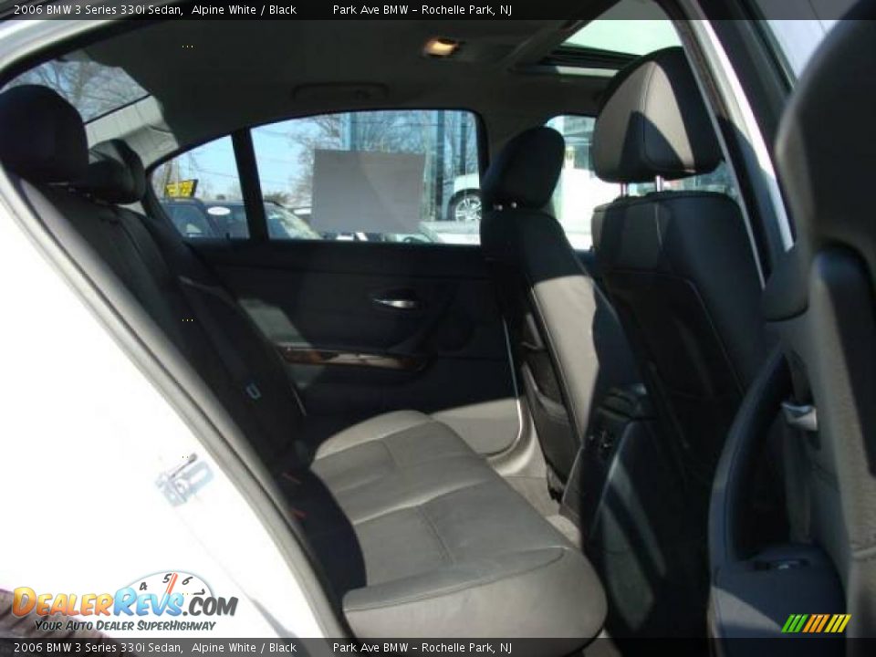 2006 BMW 3 Series 330i Sedan Alpine White / Black Photo #20