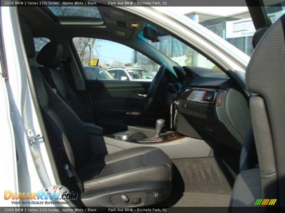 2006 BMW 3 Series 330i Sedan Alpine White / Black Photo #22