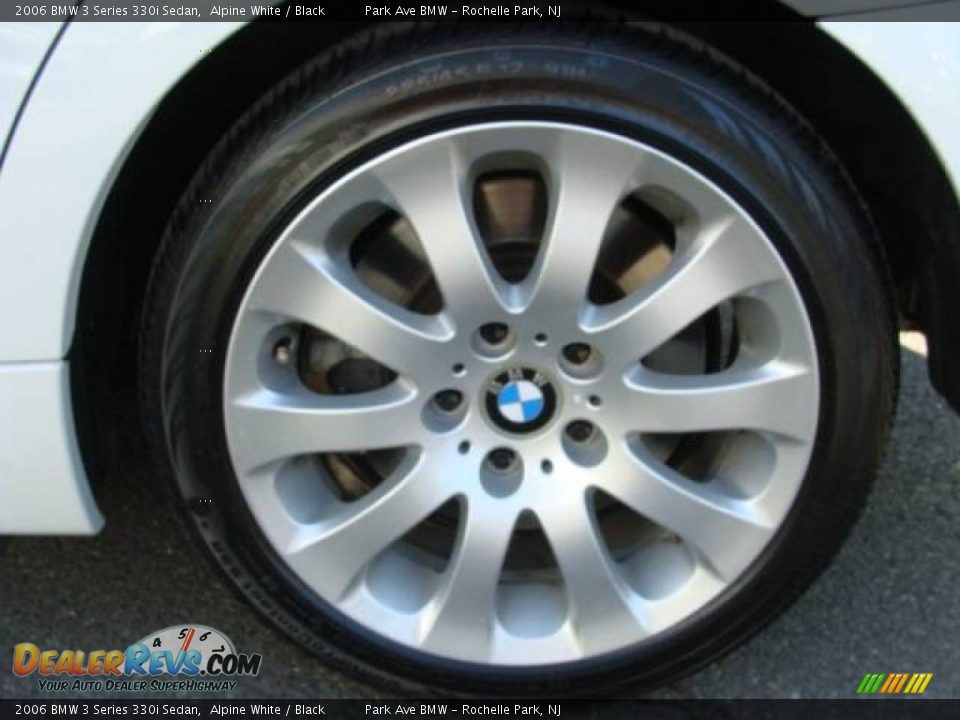 2006 BMW 3 Series 330i Sedan Alpine White / Black Photo #23