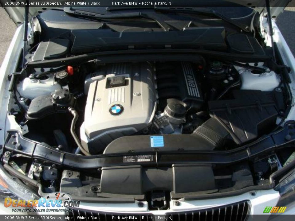2006 BMW 3 Series 330i Sedan Alpine White / Black Photo #25