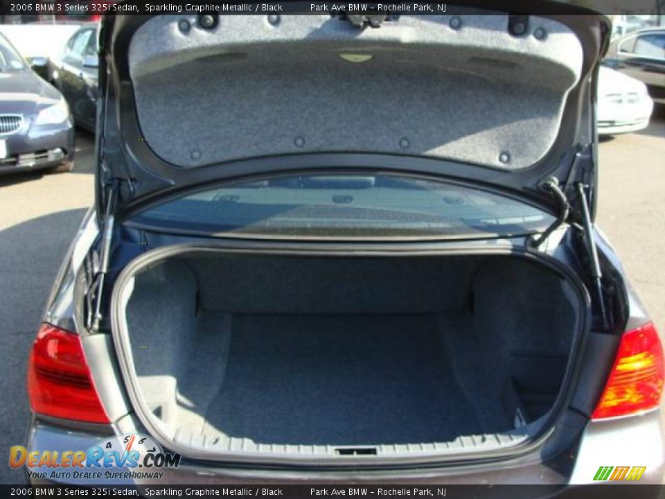 2006 BMW 3 Series 325i Sedan Sparkling Graphite Metallic / Black Photo #18