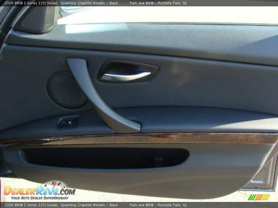 2006 BMW 3 Series 325i Sedan Sparkling Graphite Metallic / Black Photo #21