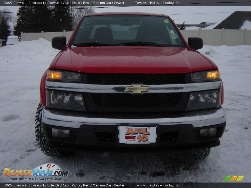 2005 Chevrolet Colorado LS Extended Cab Victory Red / Medium Dark Pewter Photo #8