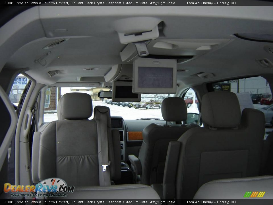2008 Chrysler Town & Country Limited Brilliant Black Crystal Pearlcoat / Medium Slate Gray/Light Shale Photo #13