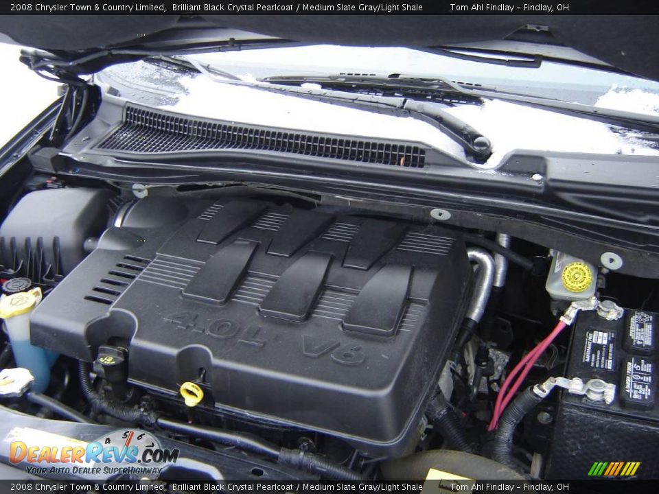 2008 Chrysler Town & Country Limited Brilliant Black Crystal Pearlcoat / Medium Slate Gray/Light Shale Photo #23