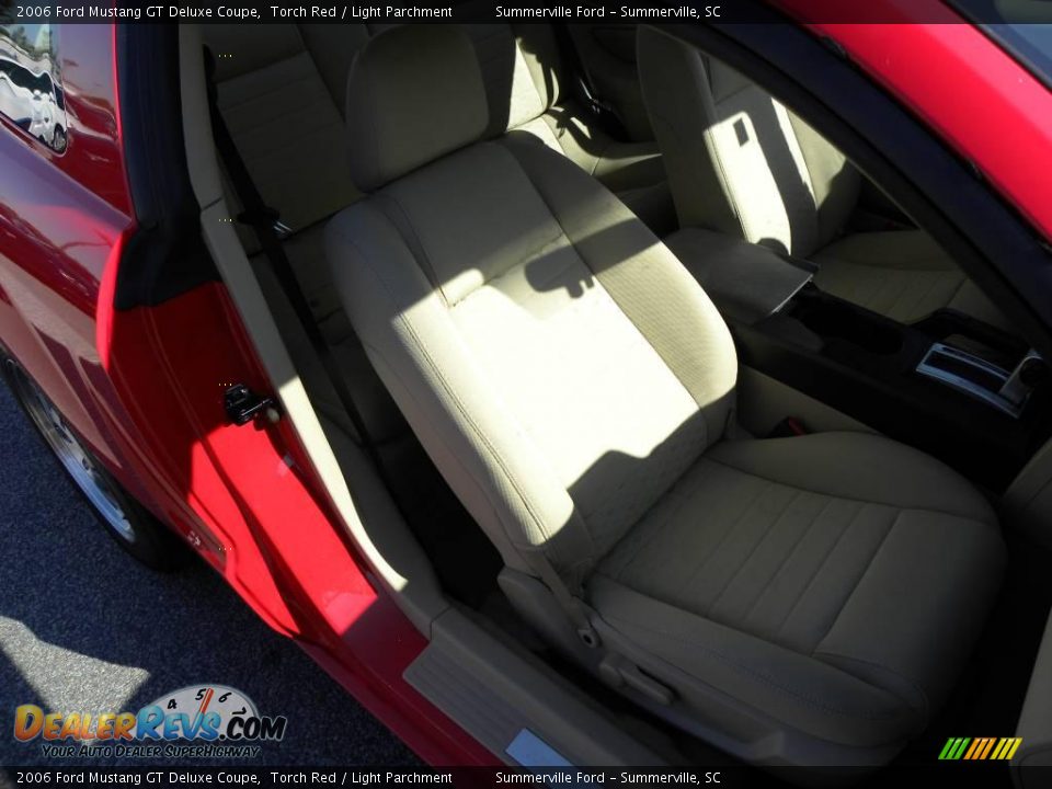 2006 Ford Mustang GT Deluxe Coupe Torch Red / Light Parchment Photo #7