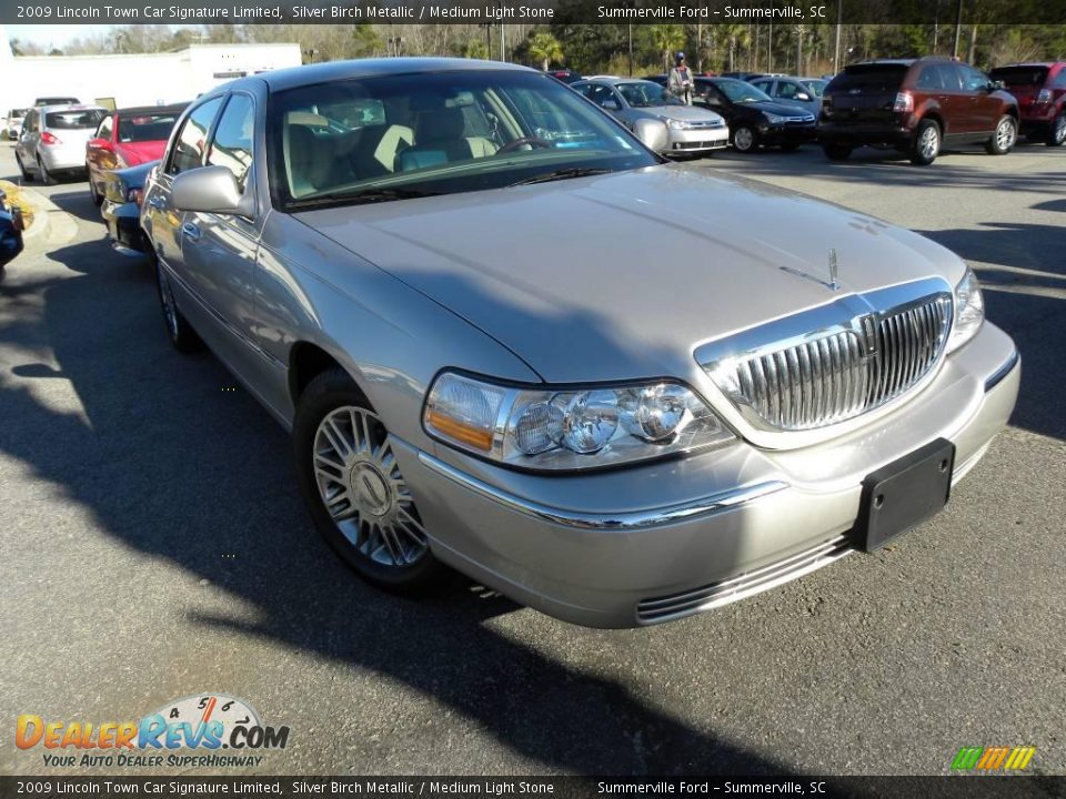 2009 Lincoln Town Car Signature Limited Silver Birch Metallic / Medium Light Stone Photo #1