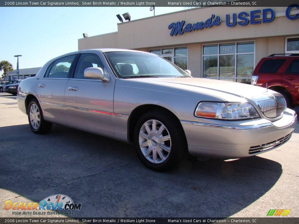 2008 Lincoln Town Car Signature Limited Silver Birch Metallic / Medium Light Stone Photo #2