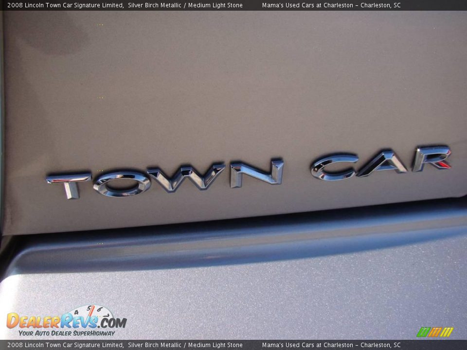 2008 Lincoln Town Car Signature Limited Silver Birch Metallic / Medium Light Stone Photo #10