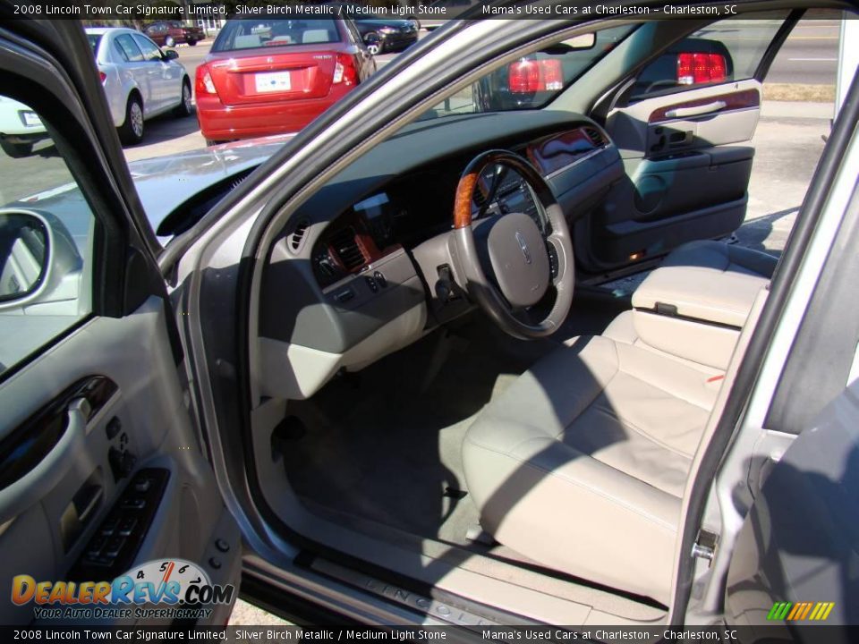 2008 Lincoln Town Car Signature Limited Silver Birch Metallic / Medium Light Stone Photo #12