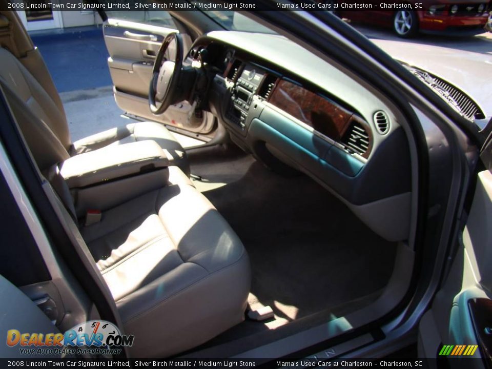 2008 Lincoln Town Car Signature Limited Silver Birch Metallic / Medium Light Stone Photo #14