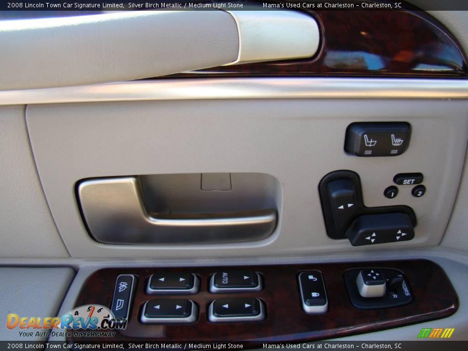 2008 Lincoln Town Car Signature Limited Silver Birch Metallic / Medium Light Stone Photo #20