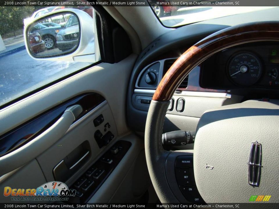 2008 Lincoln Town Car Signature Limited Silver Birch Metallic / Medium Light Stone Photo #21