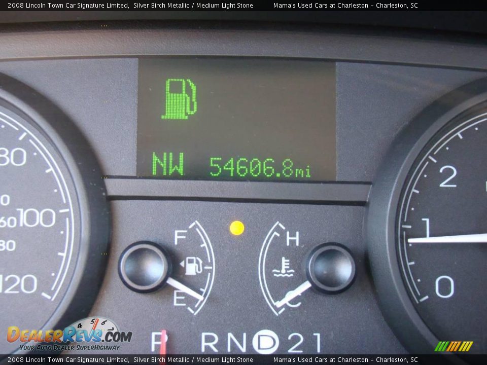2008 Lincoln Town Car Signature Limited Silver Birch Metallic / Medium Light Stone Photo #26