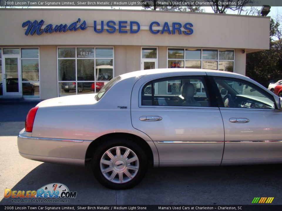 2008 Lincoln Town Car Signature Limited Silver Birch Metallic / Medium Light Stone Photo #33