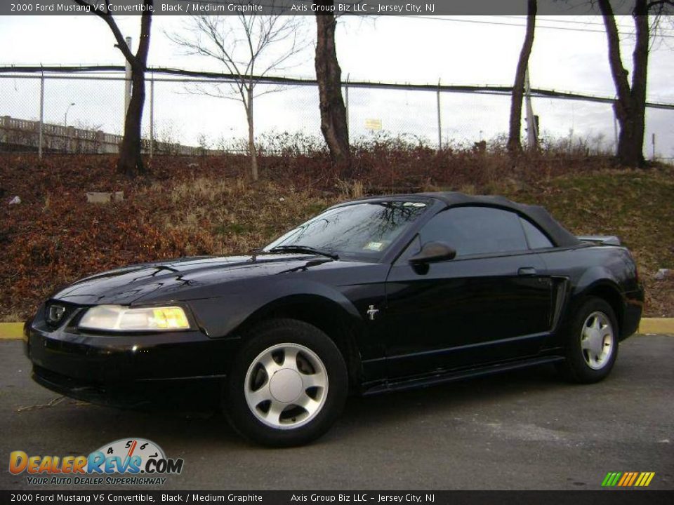 2000 Ford Mustang V6 Convertible Black / Medium Graphite Photo #1