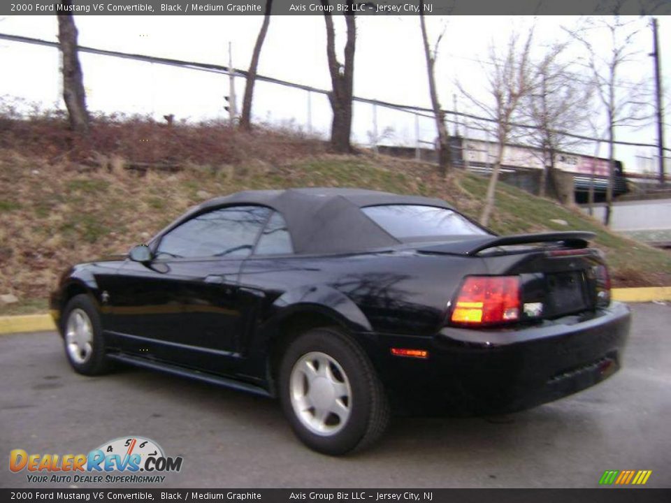 2000 Ford Mustang V6 Convertible Black / Medium Graphite Photo #5