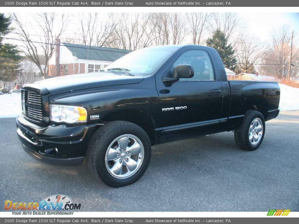 2005 Dodge Ram 1500 SLT Regular Cab 4x4 Black / Dark Slate Gray Photo #1